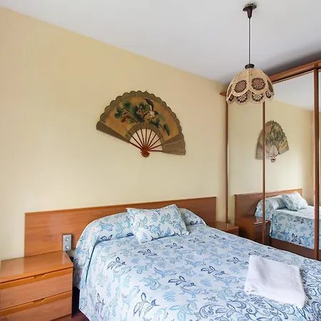 In Villamuriel With Pool And Barbecue, Cleaning Included *