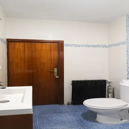 In Villamuriel With Pool And Barbecue, Cleaning Included Villa *