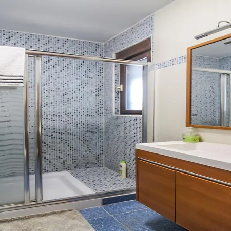 In Villamuriel With Pool And Barbecue, Cleaning Included Villa Villamuriel De Cerrato